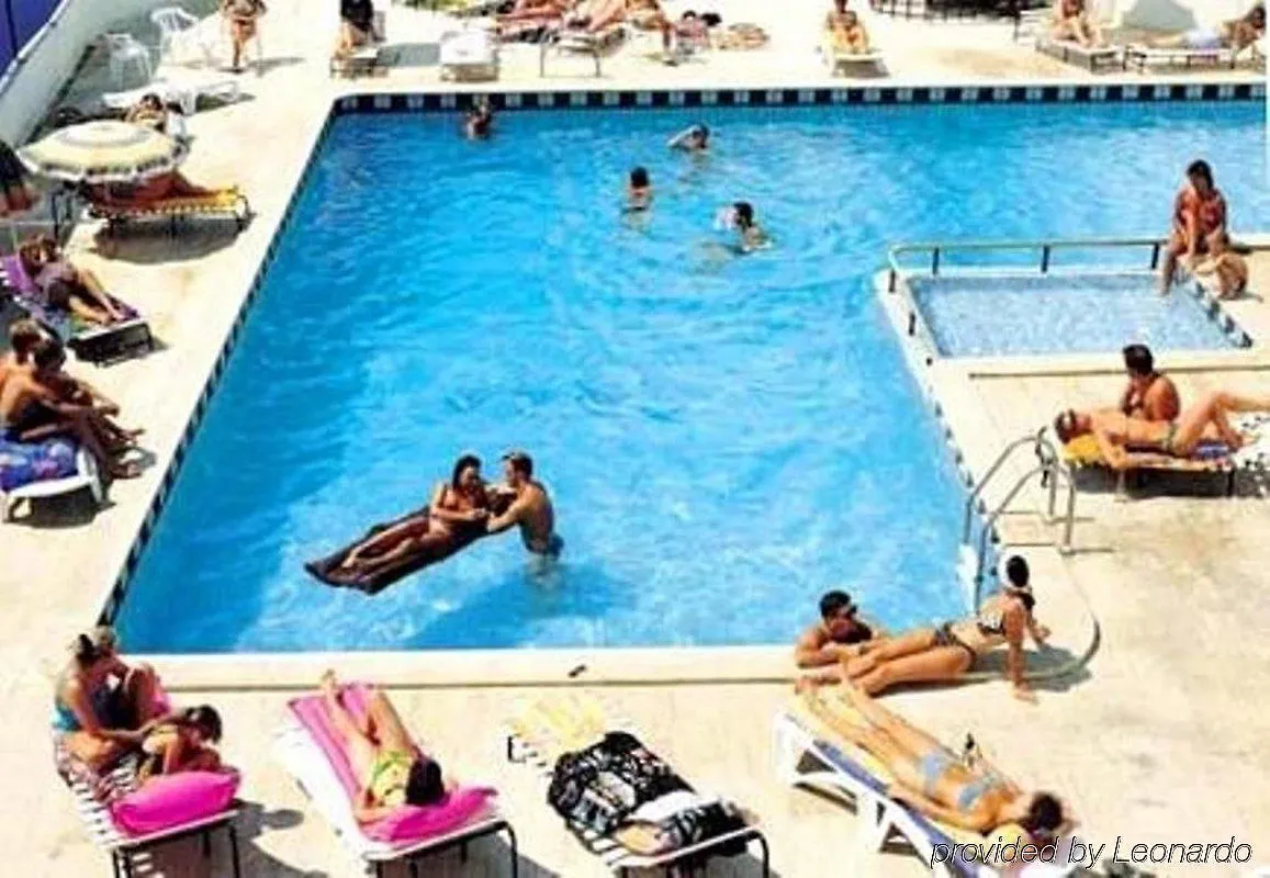 West Ada Hotel&Spa Κουσάντασι